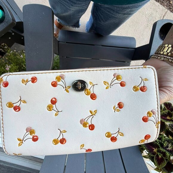 HTF Coach Cherry Collection Dinky 1941 Collection - Picture 8 of 9